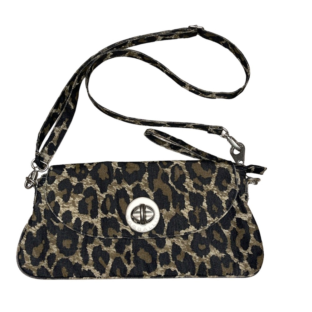Baggallini cheetah leopard crossbody bag